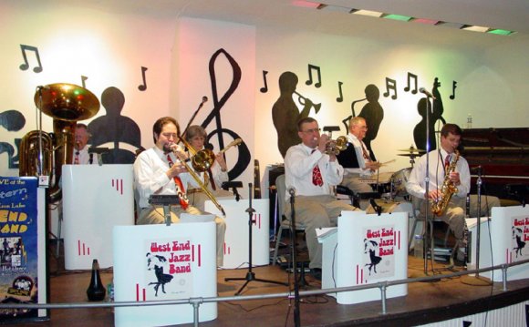 THE WEST END JAZZ BAND