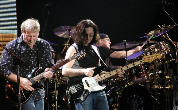 Rush-in-concert.jpg